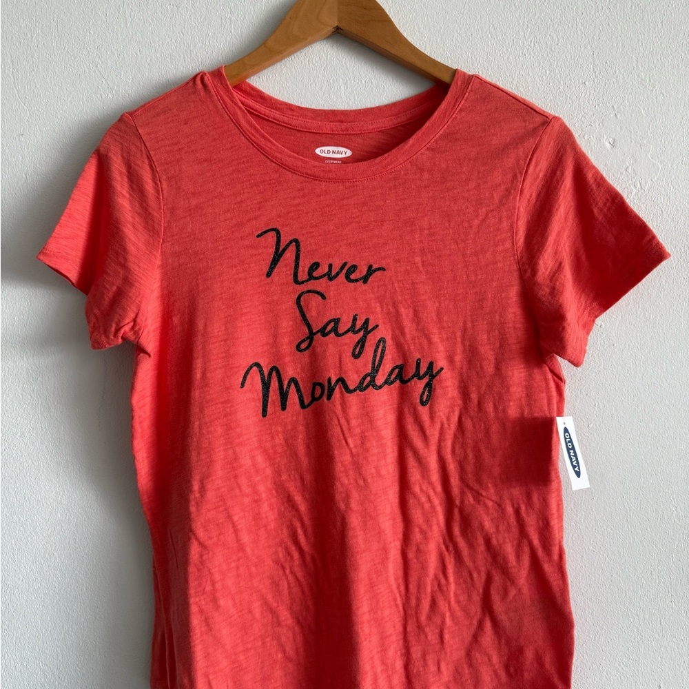 Coral Graphic Tee - Never Say Monday